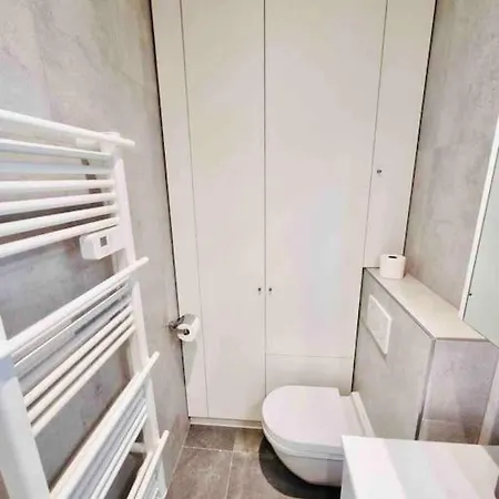 New 3 Bedrooms In Center With Terrace & Parking -142-92
