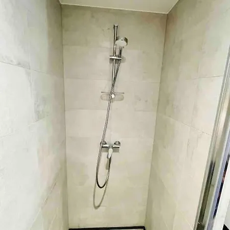 New 3 Bedrooms In Center With Terrace & Parking -142-92 Apartment Luxembourg