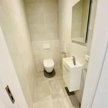 Apartment New 3 Bedrooms In Center With Terrace & Parking -142-92 Luxembourg
